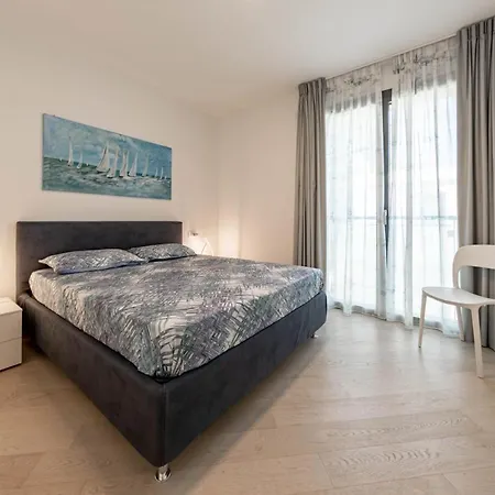 H11 Luxury 17A Porto - Piscina - Jacuzzi Apartment Santo Stefano al Mare Exterior photo